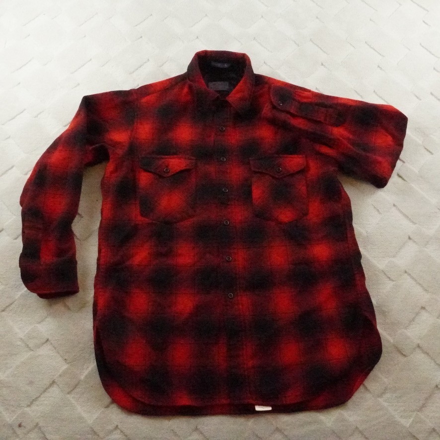 Vintage Pendleton Outdoors Man 100% Wool Flannel Mens L Buffalo Plaid USA Made