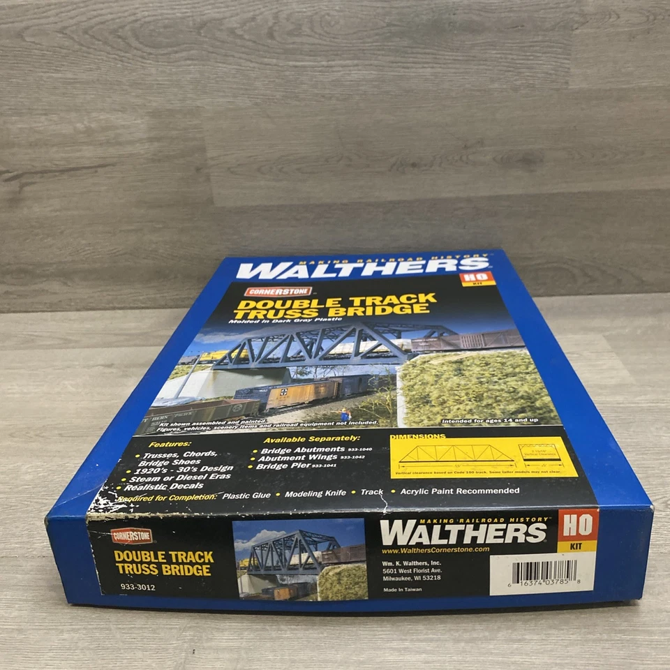 HO Gauge Walthers Cornerstone Double Track Truss Bridge Kit Unbuilt in Open Box - Image 2 of 4