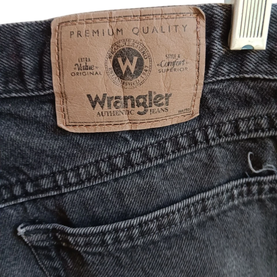 Men's 33x30 Vintage Jeans Wrangler 90's Black Faded Relaxed Fit Jeans Denim - Image 3 of 4