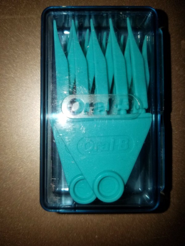 TWENTY-FIVE PICKS - 1 Pack of 25 Oral B Hummingbird Mint Flavored Refill PICKS