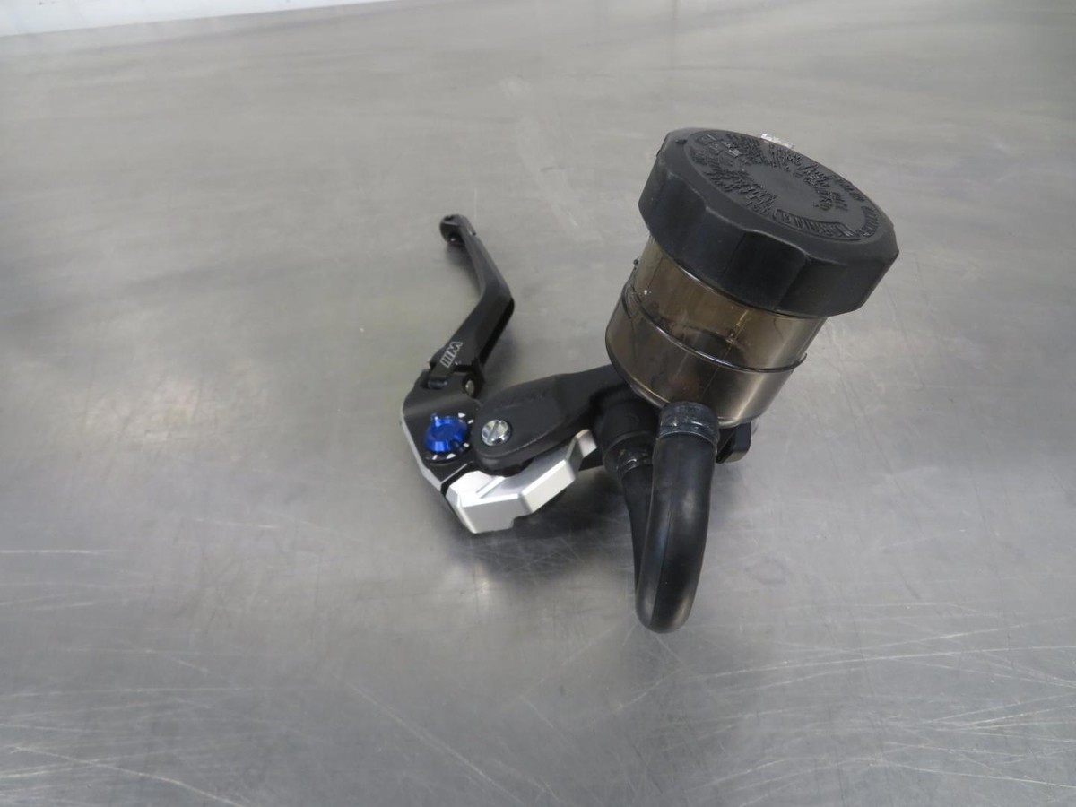 EB1340 2024 24 BMW M1000R FRONT BRAKE MASTER CYLINDER AND LEVER | eBay