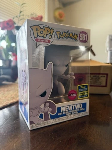 Funko Pop! Vinyl: Pokémon - Mewtwo (Flocked) - Funko Web (FW) (Exclusive) #581