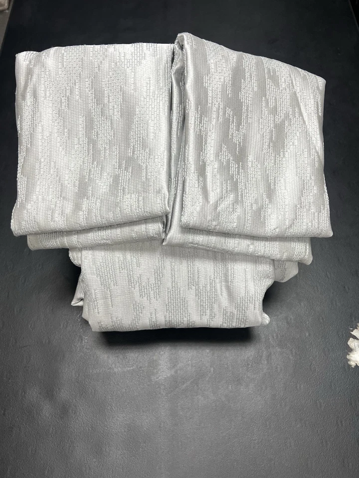 Funda nórdica Vera Wang Illusion gris King + 2 fundas King Foto 4 de 4