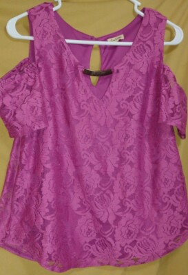 Lily White Brand Plum Lacey Top NWT Size L
