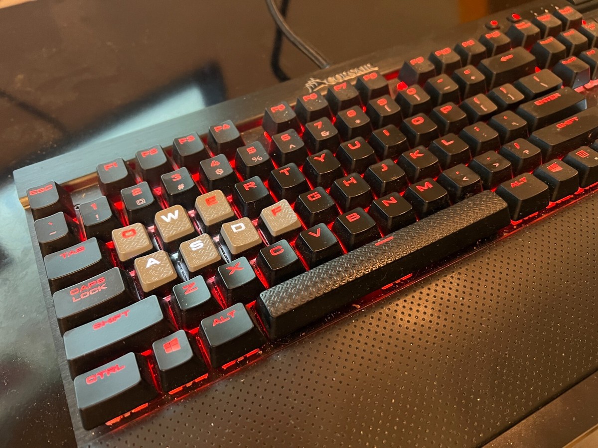 Corsair K70 RGB MK.2 SE Cherry MX Speed Mechanical Keyboard,USB