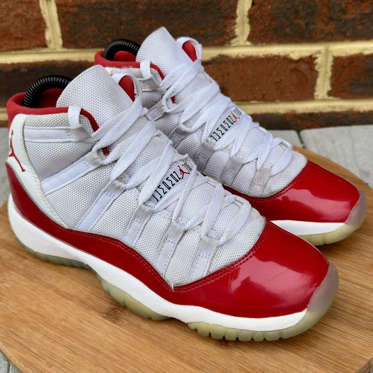 Nike Air Jordan 11 Retro Cherry GS Youth Boys Size 5Y Red Nike Air Jordan 11 Retro Cherry GS Youth Boys Size 5Y Red