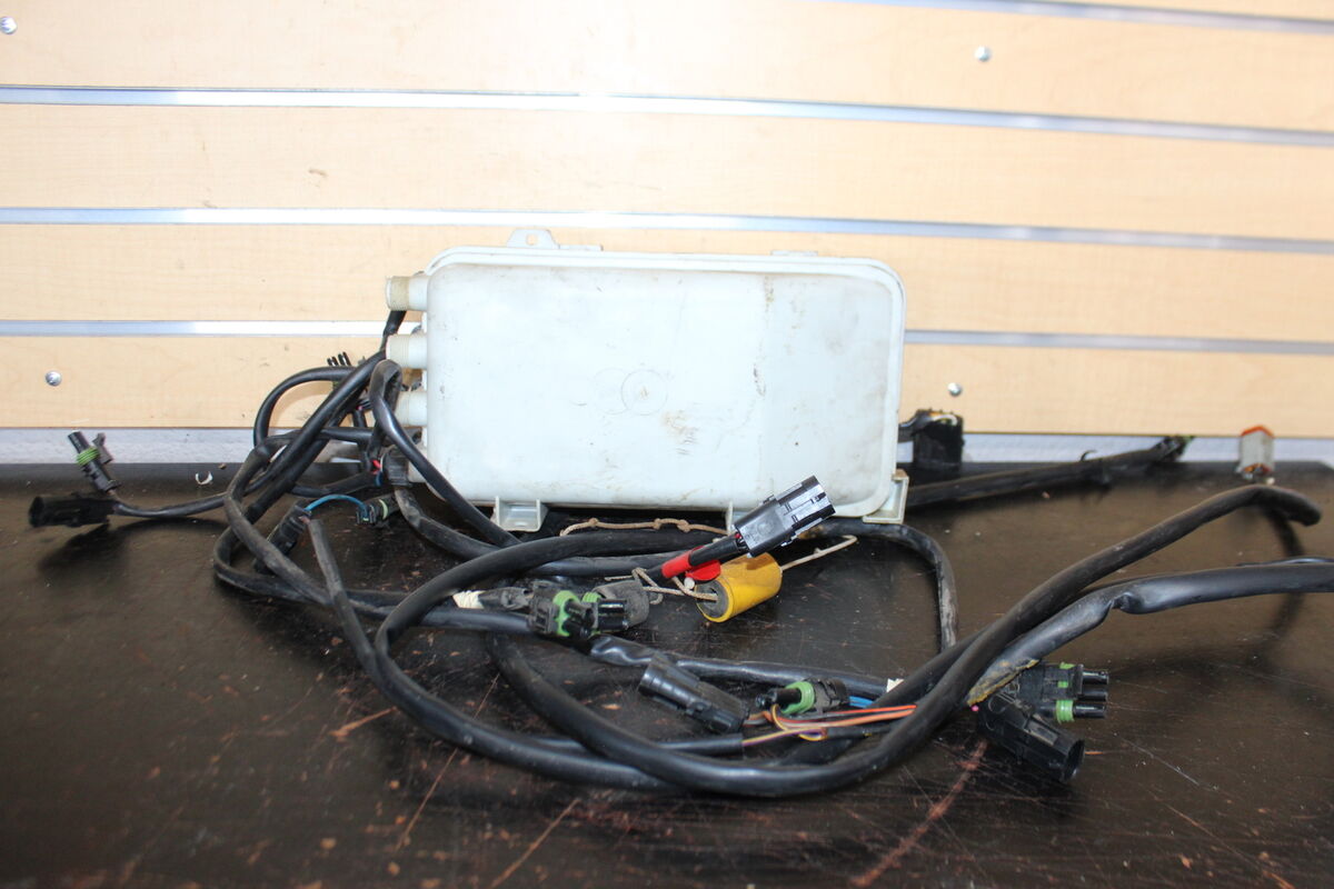 1996 Sea-Doo GTX ELECTRICAL BOX COMPLETE w/ COILS 278000786 1996 Sea-Doo GTX ELECTRICAL BOX COMPLETE w/ COILS 278000786
