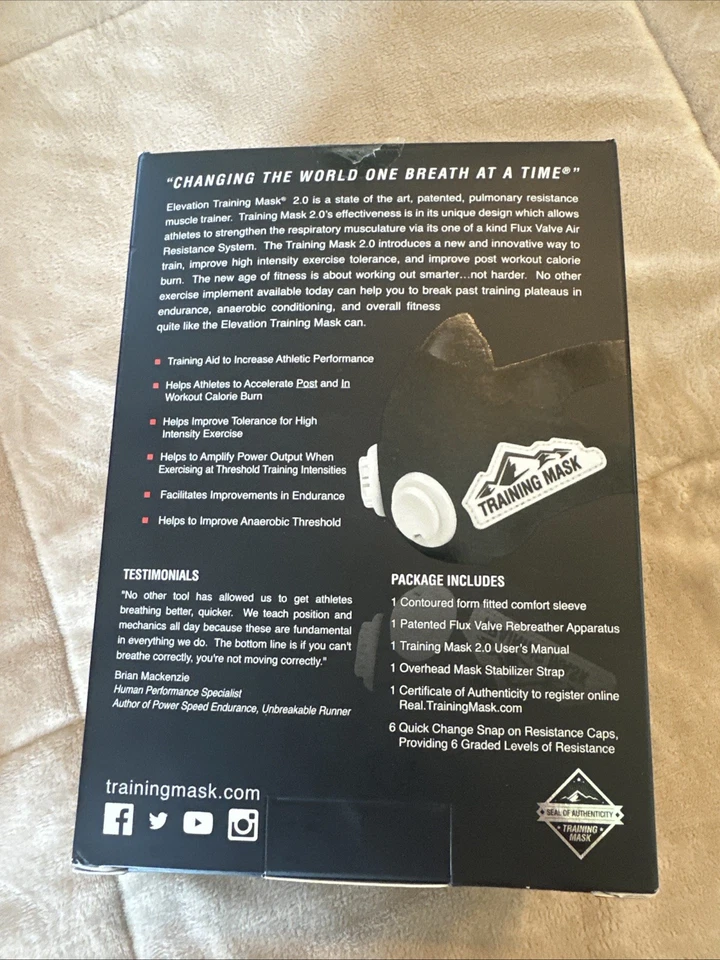 Training Mask 2.0 Elevation Training Mask, Medium - BlackWhite, with case - Image 3 of 4