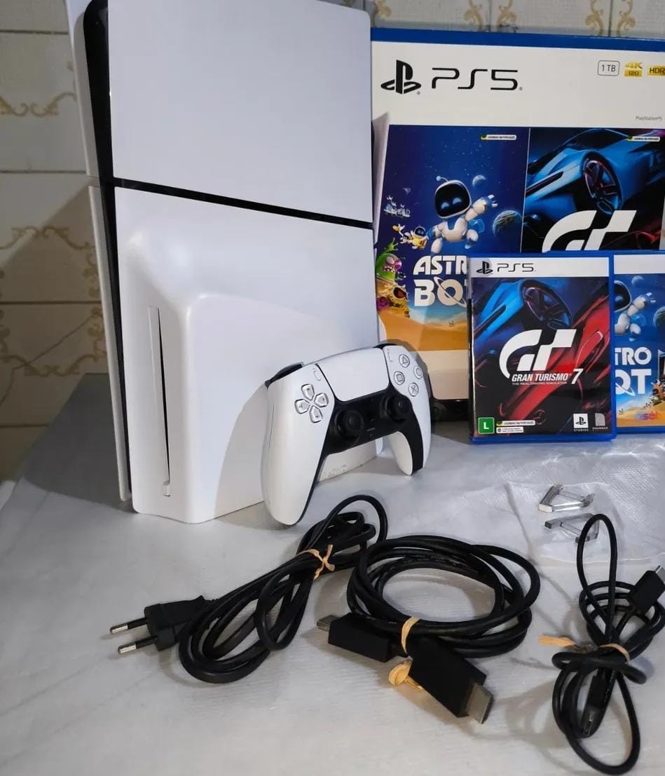 Playstation 5 slim 1 TB + controller + 2 giochi