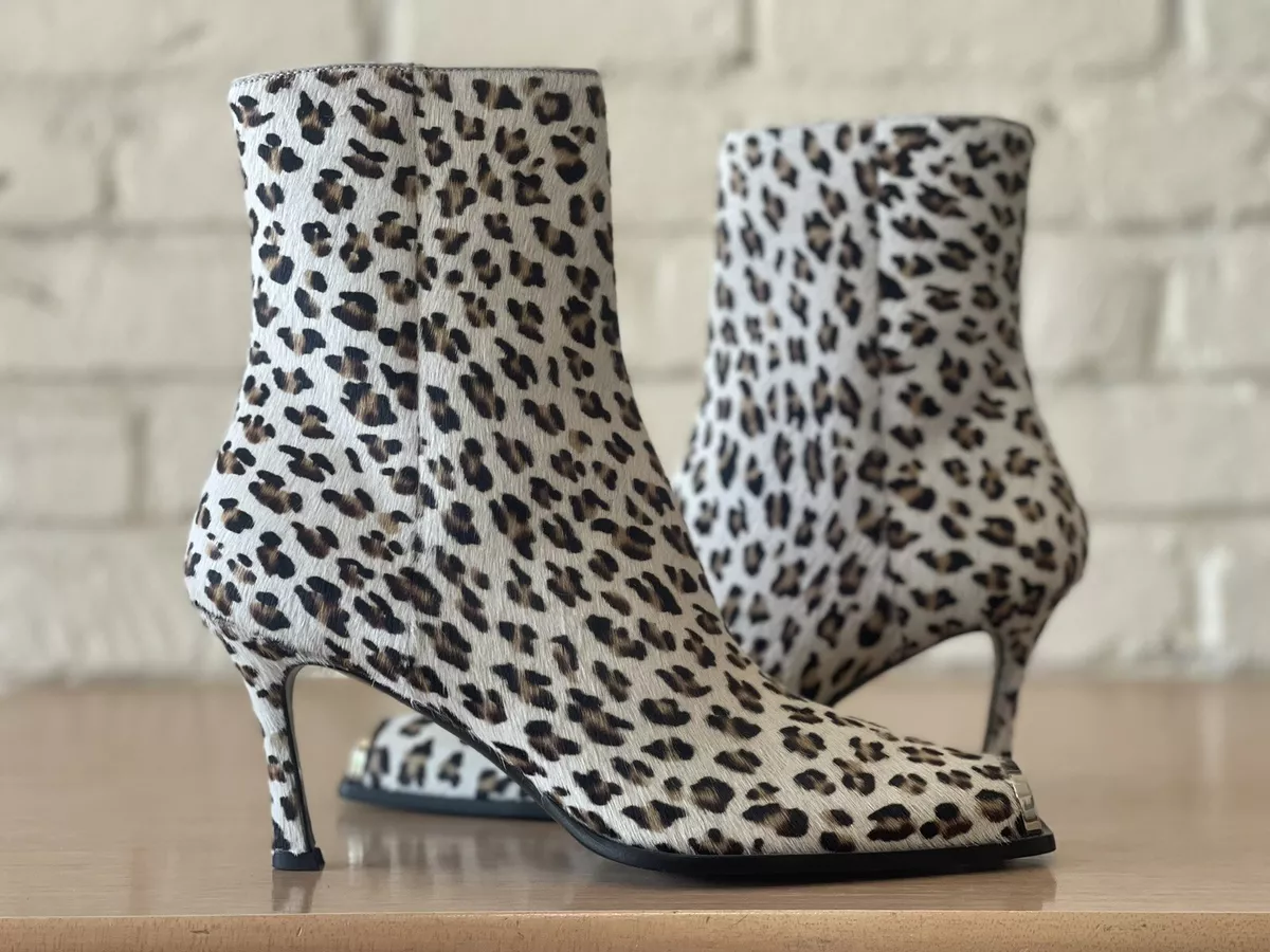 Calvin klein silver 2025 toe boots