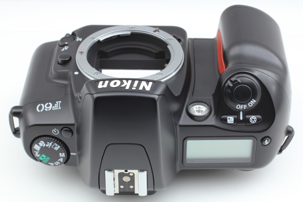 Nikon F60Dブラック Nikon F60Dブラック MINT+++ Box Strap] Nikon F60D Panorama