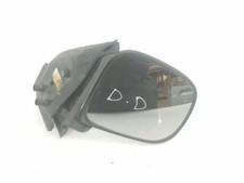 Retroviseur droit (ou coque) Nissan SERENA