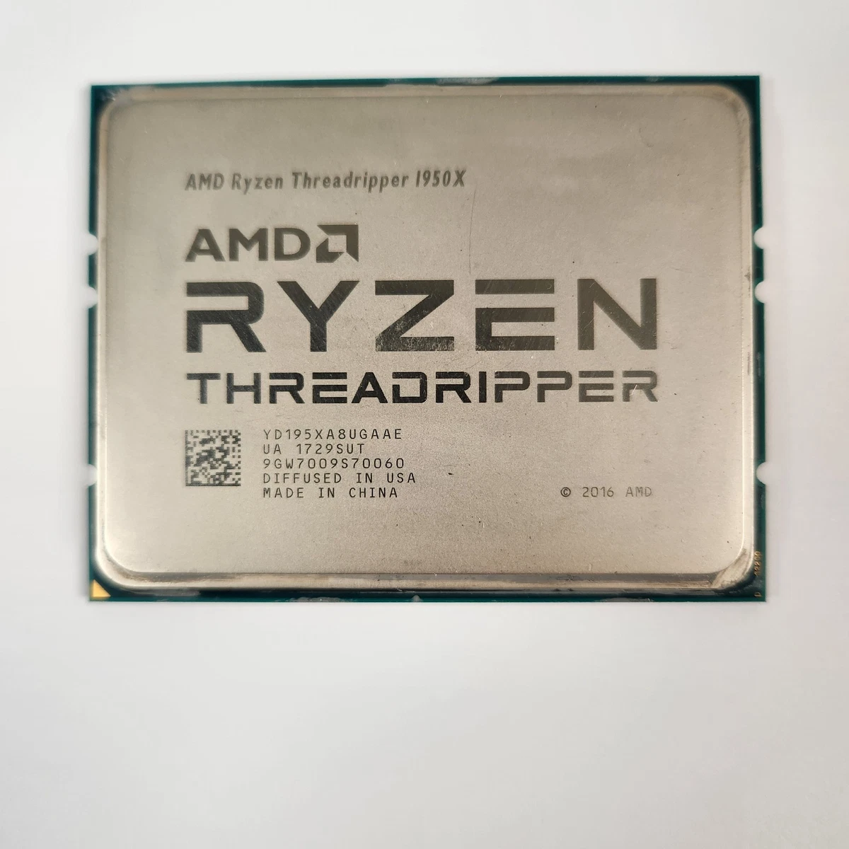 Computer AMD Ryzen Threadripper 1950X 16 Single Core Processors