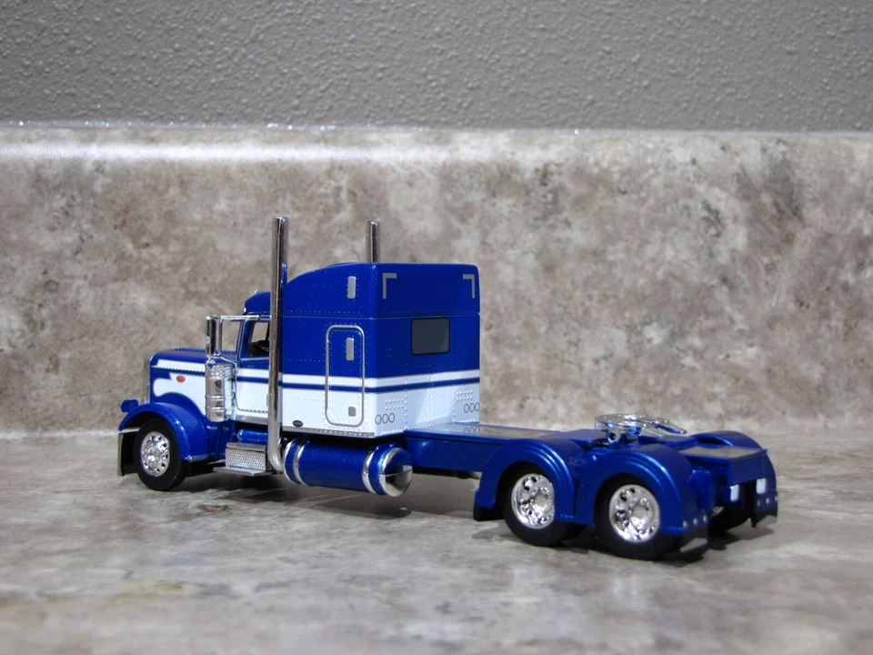 DCP 1/64 Blue White Peterbilt 389 Semi Truck Farm Toy - Image 3 of 4