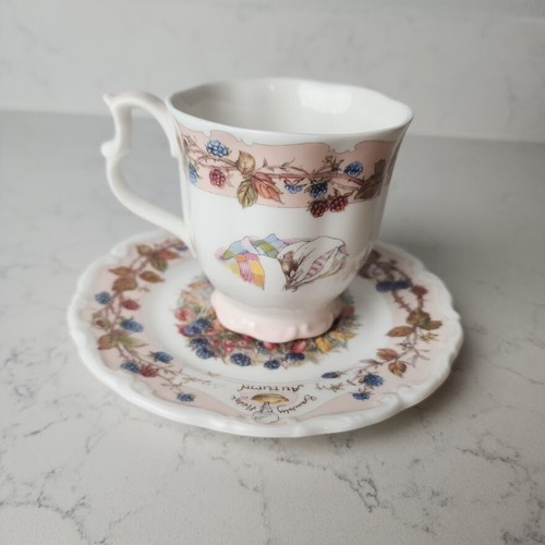 Royal Doulton Brambly Hedge Autumn Teacup/Coffee Mug & Small Plate - Picture 2 of 11