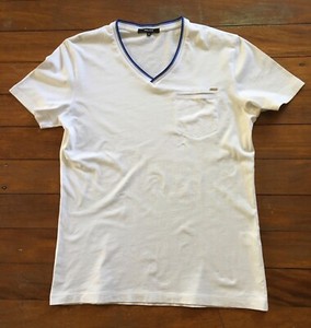 Politix White Cotton T-SHIRT Blue strip trim on V-neck Short sleeve Pocket Sz M