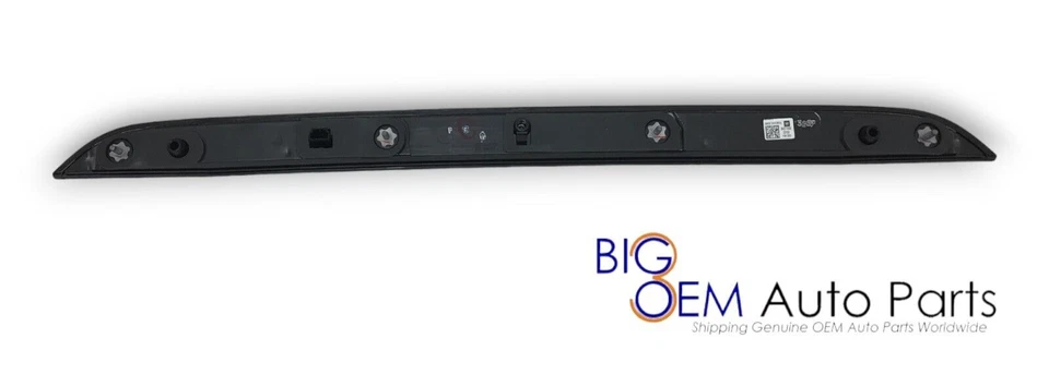 Chevrolet Cruze 2016-2019 montaje alto centro tercera luz de freno OEM 84277408 Foto 4 de 4