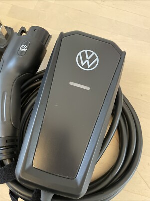 Volkswagen EV Charger ID.4 ID.BUZZ e-Golf VW mobile charge cable