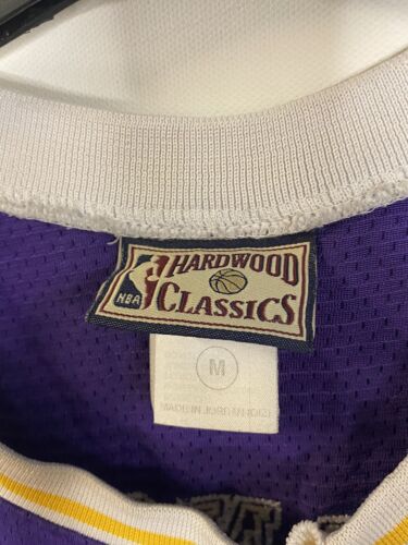 NBA Hardwood Classics VINTAGE Lakers #32 MAGIC JOHNSON JERSEY 1979-80 SZ MED - Picture 4 of 10
