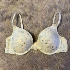 Live 2 Lounge Lined Bra Womens Size 38C Blue Floral Underwire Back Closure