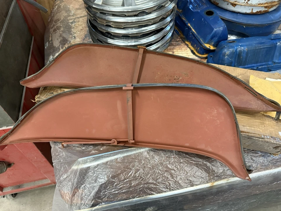 Par de faldas guardabarros Mercury Comet Foxcraft 1965 como nuevas Foto 3 de 4