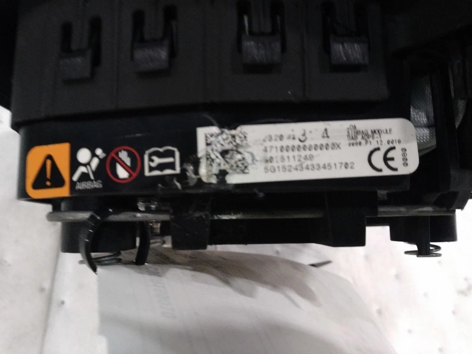 Used Steering Wheel Air Bag fits: 2016 Chevrolet Suburban 1500 driver wheel Grad Foto 2 de 4