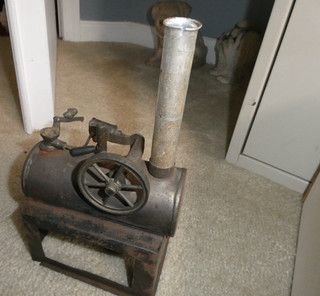 Vintage 1930s Tin Horizontal Steam Engine Toy Model 9.5" Tall 5" Wide TLC