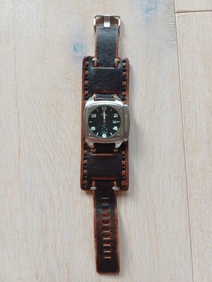 Armbanduhr, Quiksilver mit Fossil-Lederband, Batterie Neu,  Water Resistant 