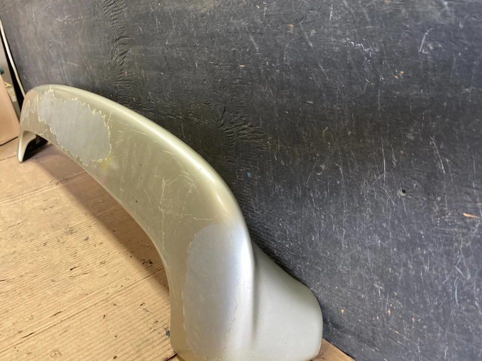 2001 to 2007 Toyota Highlander Upper Rear Upper Wing Spoiler Oem P8695 DG - Image 2 of 4