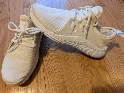 Weiße Nike Turnschuhe Damengröße 8
