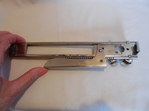 Unusual Bottle Opener - Bottle Cap Remover - Picture 2 of 5