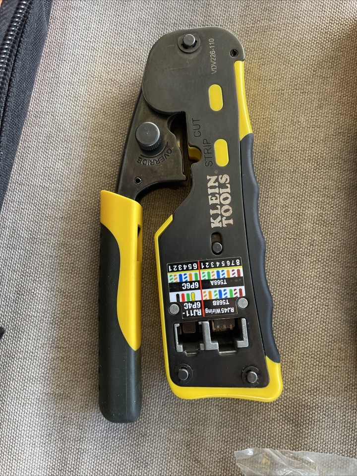 VERY CLEAN Klein Tools Cable Tester and Data Cable Installation Tool