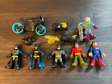 Imaginext Dc Super Friends Lot Of Action Figures, Motorcycle, Accessories