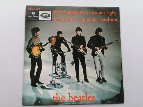 THE BEATLES 1966  DANISH EP   YELLOW SUBMARINE  PARLOPHONE  GEOS 262 DENMARK