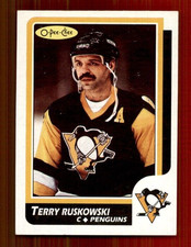 1986-87 O-Pee-Chee #111 Terry Ruskowski NMMT