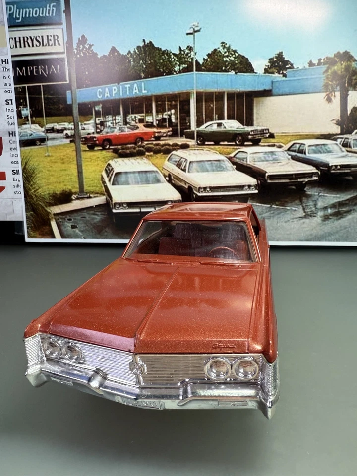 Chrysler Imperial Crown 1968 cupé coche de promoción turbina bronce casi como nuevo con caja Foto 2 de 4