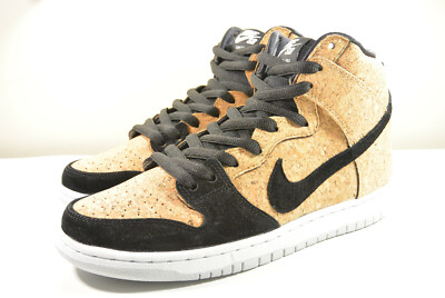 DS NIKE 2015 DUNK HI SB CORK 8.5, 9.5  VINTAGE