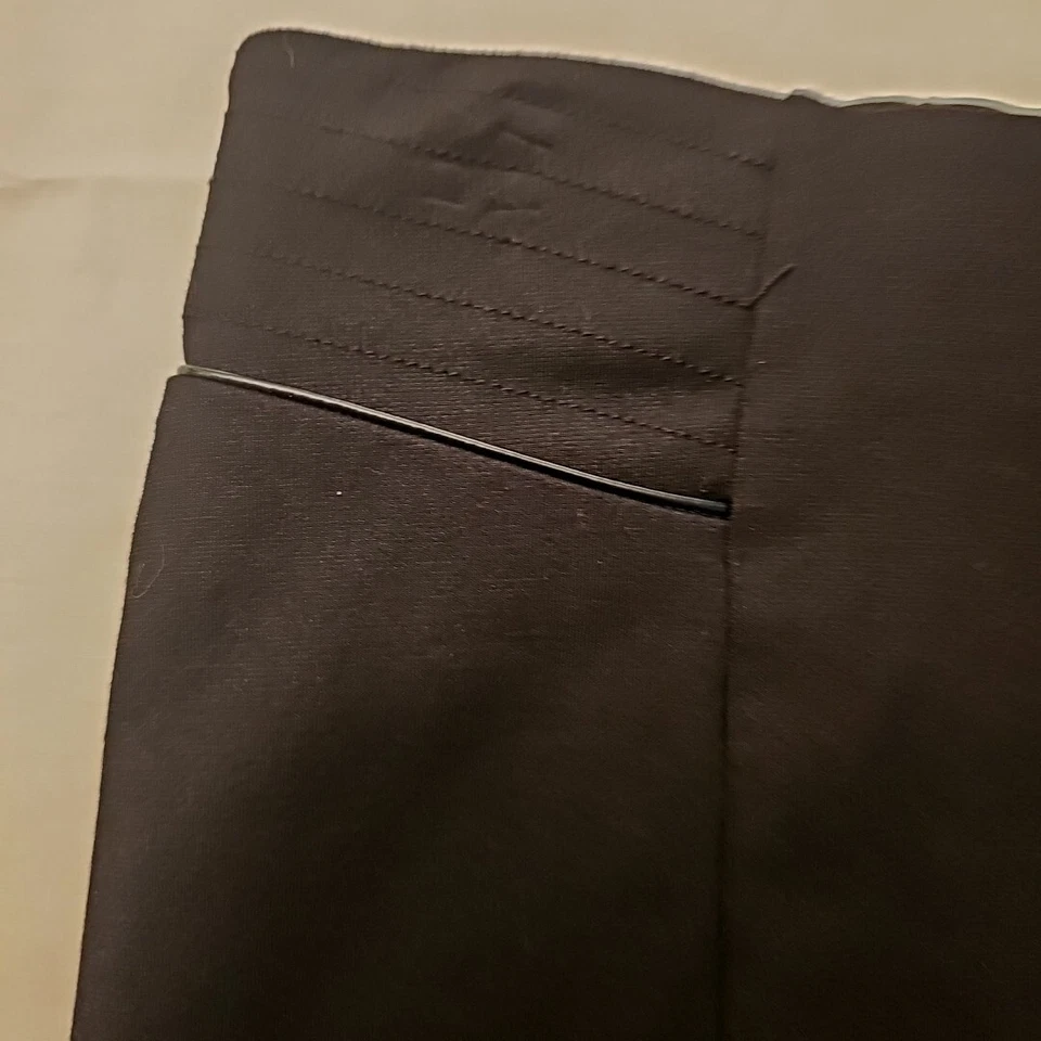 Falda lápiz negra texturizada 89th & Madison para mujer talla grande Foto 2 de 4