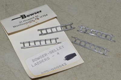 HO scale freight car PARTS metal Bower Selley 043 7-rung side end ladder (4)
