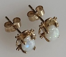 Vintage 9ct Gold & Opal Earrings .94g