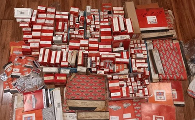 #ad Huge Lot 500 Briggs And Stratton OEM Parts NOS Vintage Modern Engine GASKETS $296.65