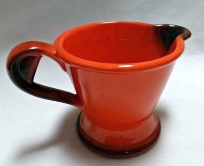 VERNON KILNS-METLOX-POPPYTRAIL RED ROOSTER RED (NO ROOSTER) CREAMER ART POTTERY