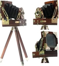 Treppiede in legno nuovo antico look vintage pellicola studio da collezione oggetto regalo