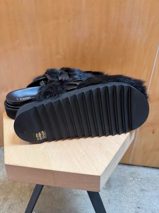 靴 theredthread S hairy fur mule THEREDTHREAD / ザレッドスレッド】S hairy fur mule