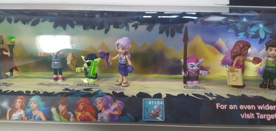 Minifigura Lego Elves 2018 súper rara Target Store tubo de exhibición con 14 minifiguras Foto 4 de 4