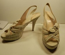 PRADA MILANO ITALY LADIES SHOES SANDALS sz-9 CREAM BOW PLATFORM NEW $700 SALE!