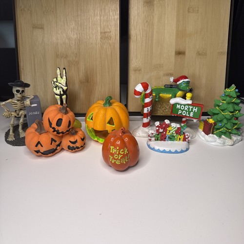 Lot 10 Reptile /Aquarium Fish Tank Decor Holiday Christmas Halloween Top Fin ect