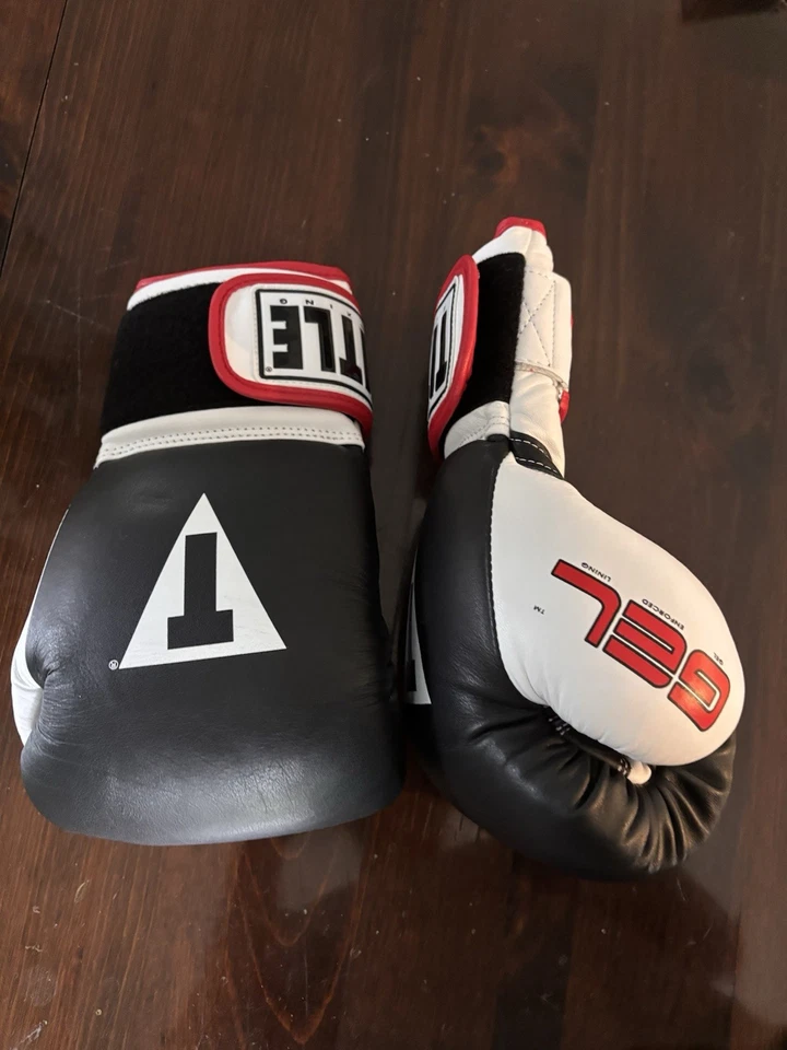 Guantes de Boxeo Title Forzados con GEL Negro Grande GFWG2 4 Envolturas Foto 4 de 4