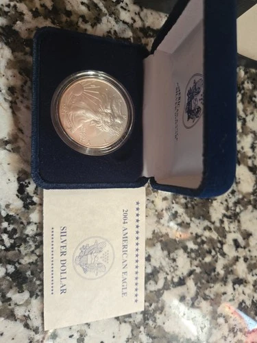 2004 American Silver Eagle 1 oz Uncirculated Silver Coin $1 In Original Box