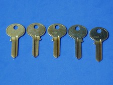 LOT OF FIVE LOCKSMITH CO106 MAILBOX KEY BLANKS BRASS MADE IN USA CORBIN 5AU1